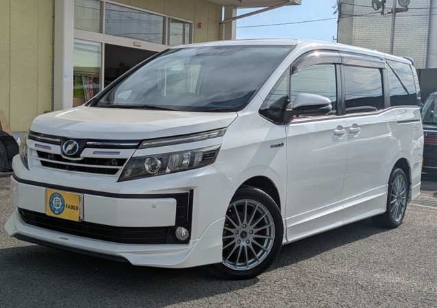 2014年式ヴォクシーハイブリッド V