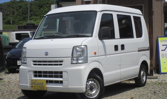 エブリイ バン13年落ち相当の先代DA64V(PC ハイルーフ 4WD・ホワイト