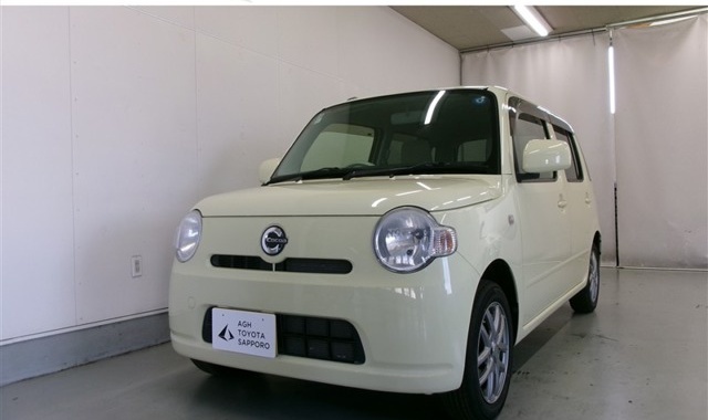 13年落ち ミラココア(L675S・2013年式・アイボリー)の外観