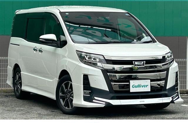 トヨタ ノア 3代目80系後期 Si“W×B”(エアロ・パールホワイト)の外観