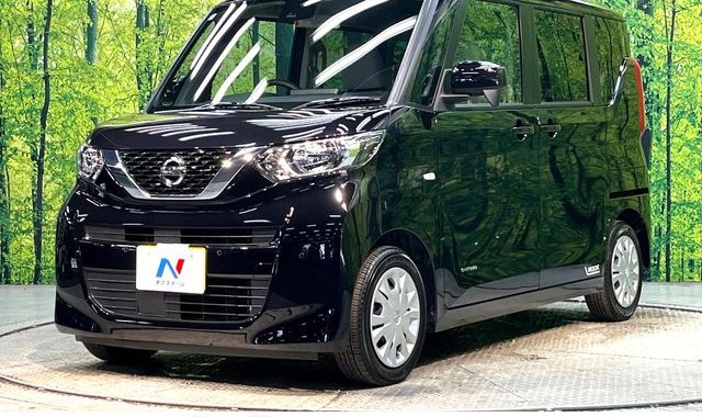 ルークス3年落ち(2023年式・現行3代目 B44A系)ハイウェイスター ツートンカラーの外観