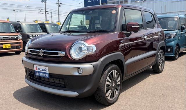 クロスビー3年落ち(2023年式 HYBRID MZ メロウディープレッドパール